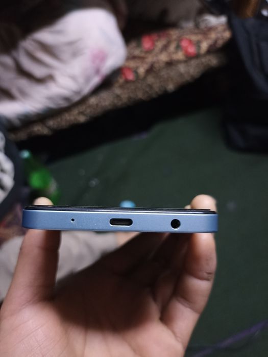 Poco c 71 kar dak yangi orginal quvvatlagich xotira 128 aybi yoʻq