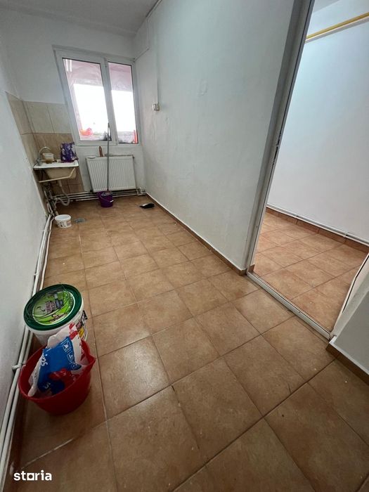 Apartament cu 2 camere și balcon | Zona Vama-Prundu - Pitești