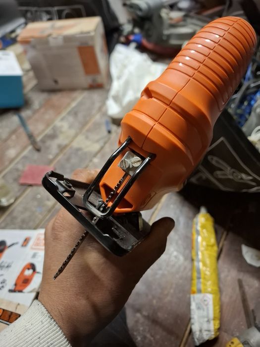 Vand fierastrau pendular