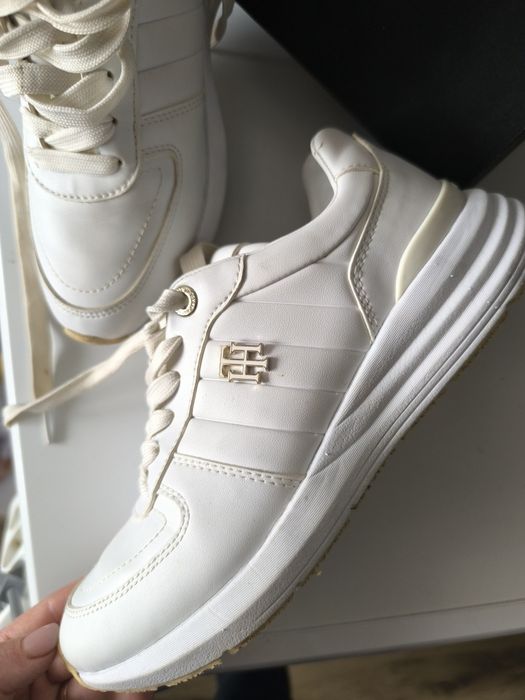 Adidasi Tommy Hilfiger 37