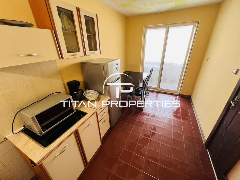 Дава се под наем Четиристаен апартамент в Бургас, Лазур - 150 кв.м за 548.25 € - Снимка #3