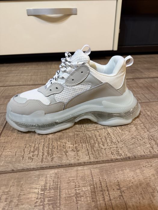 Balenciaga triple s