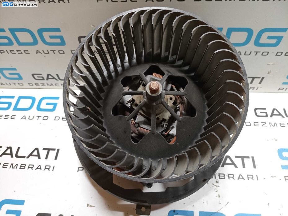 Motoras Ventilator Aeroterma Habitaclu Volkswagen Golf 5 Plus 1.4 1.6 1.9 2.0 2004 - 2008 Cod 3C1820015L [M7664]