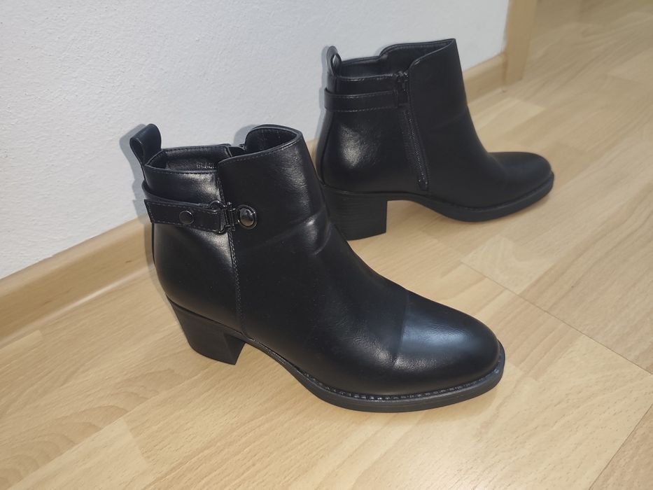 Botine dama noi cu toc m 40