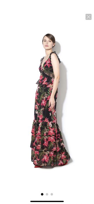 Рокля Guess дълга