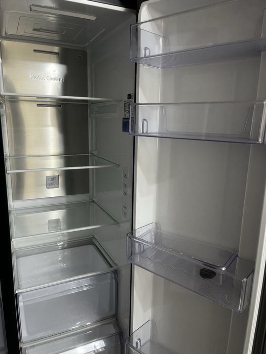 холодильник Samsunq