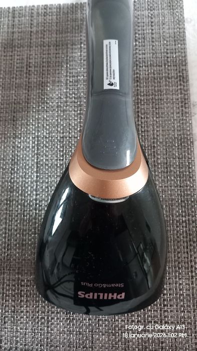 Philips Aparat de calcat vertical Steam&Go GC362/80-