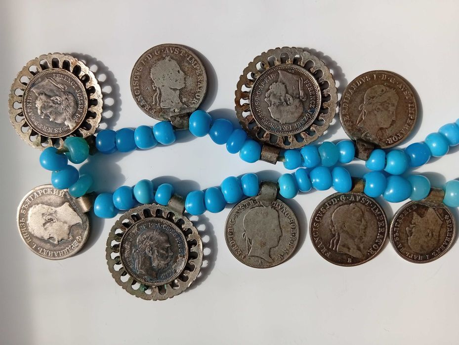 Автентичен сребърен Пендар(накит) с 9 Исторически монети!