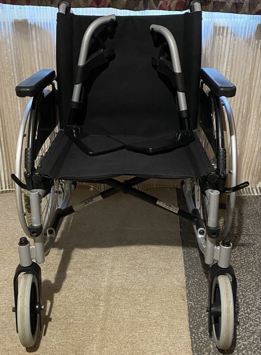Scaun pentru persoane cu handicap carucior dizabilitati batrani 51 cm