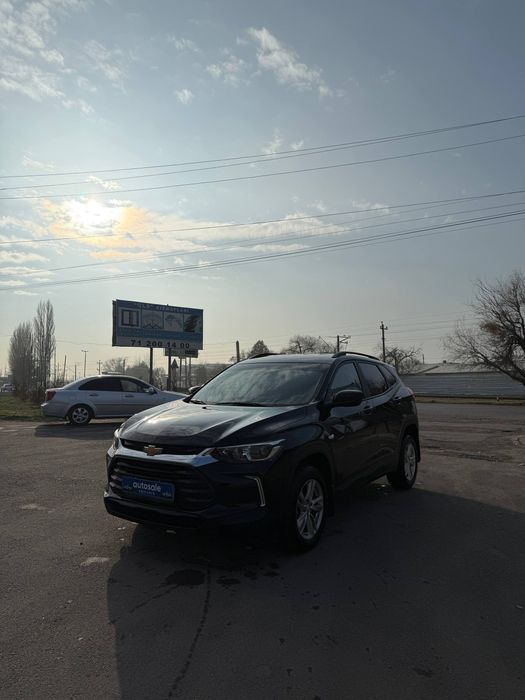 Tracker LS сотилади