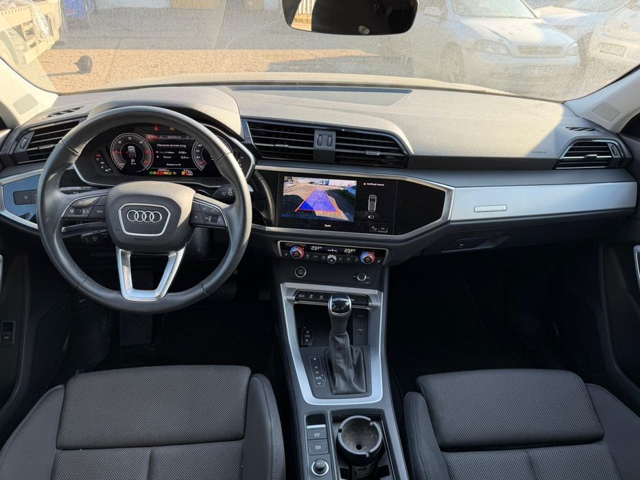 Vand Audi Q3 SportBack 2024 2.0 tdi- 200cp ,AVARIAT !!!