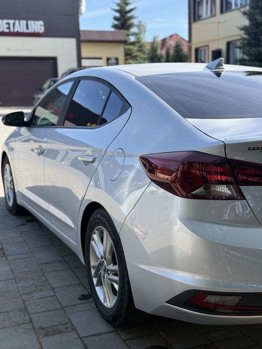 Хундай Элантра в отличном состоянии