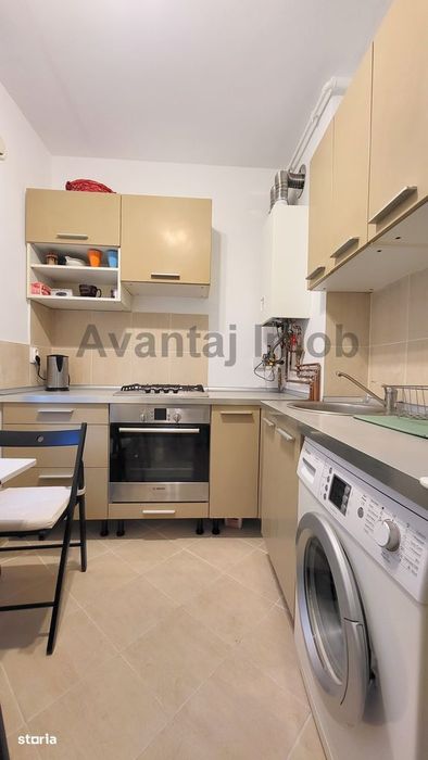Floreasca, Bach, centrala de apartament, bloc anvelopat, decomandat