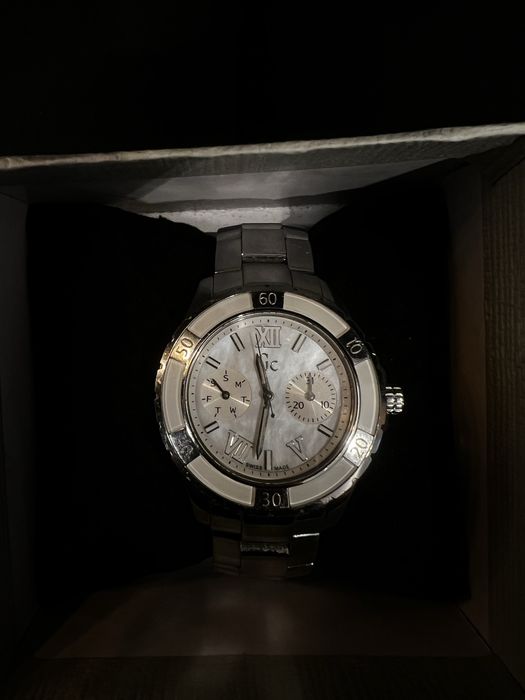 Ceas Guess Collection