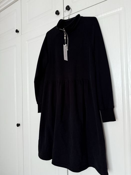 Платье демисезонное