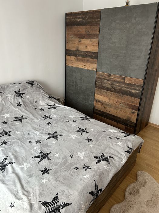 Vand apartament cu 3 camere