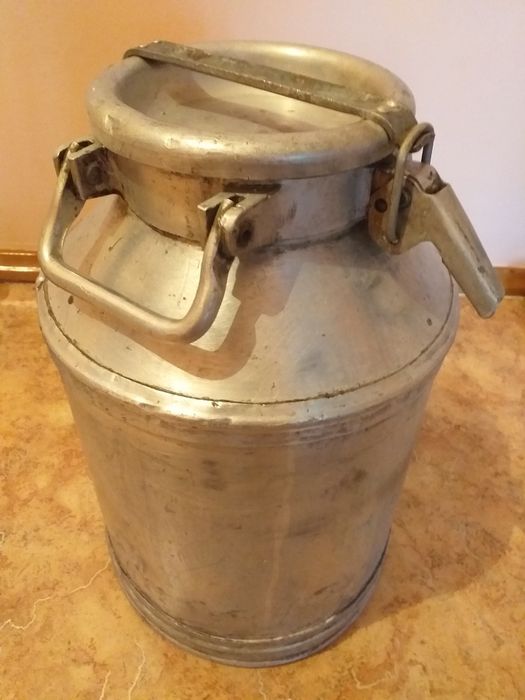Продам флягу, 25 литр, хранился сахар