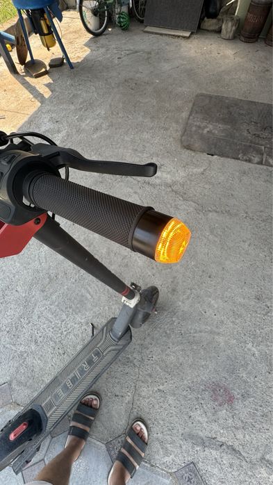 Срочно!!! Продам Электросамокат TRIBE MAYA