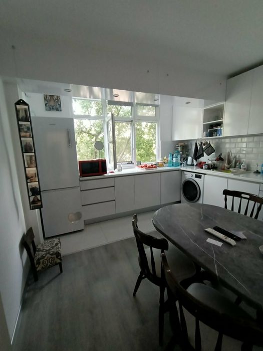 Продава се Двустаен апартамент в Бургас, Братя Миладинови - 65 кв.м за 2585 €/кв.м - Снимка #1