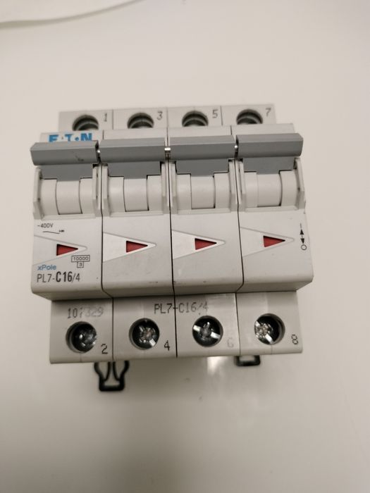 Întrerupător automat Eaton xPole PL7-C63/4, 63A, 4P, 10kA