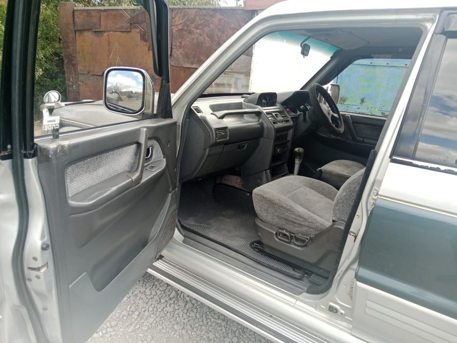 Продам Mitsubishi Pajero 2