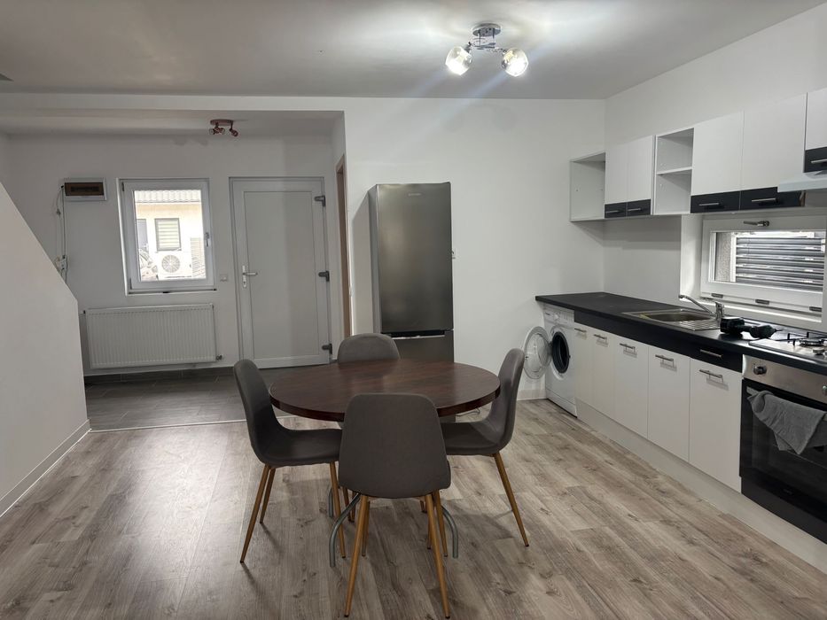 Casa tip dulpex de inchiriat pe termen lung