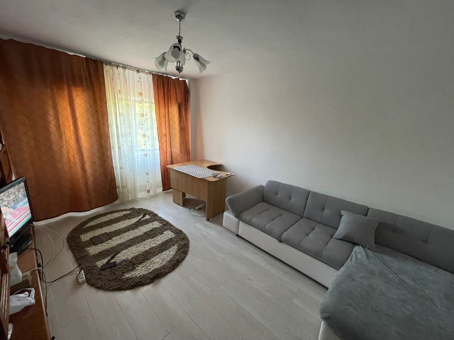 Închiriez apartament 2 camere