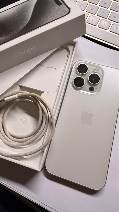 Apple iPhone 15 Pro 128GB - White Titanium