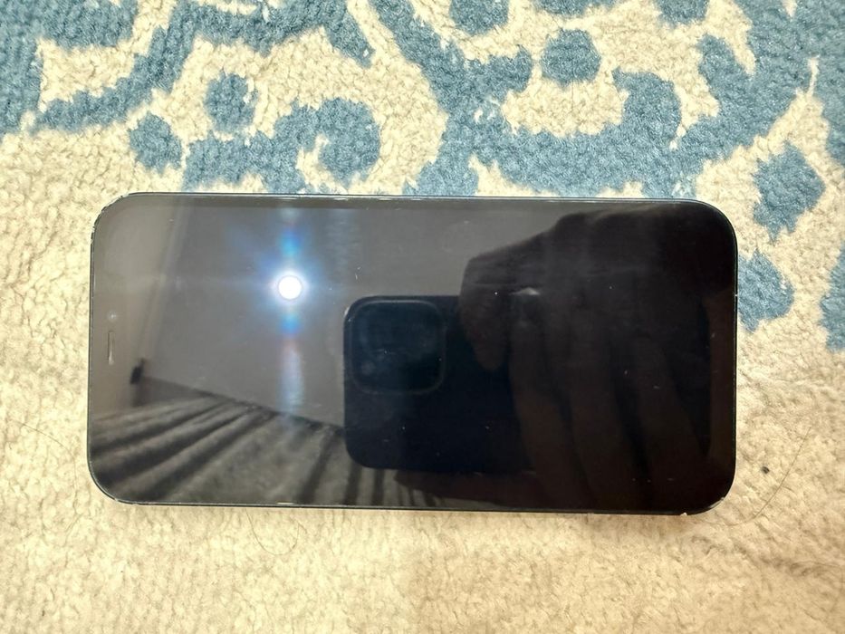 Продам iPhone 12 /128