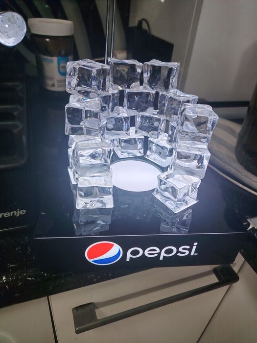 Reclama luminoasa Pepsi