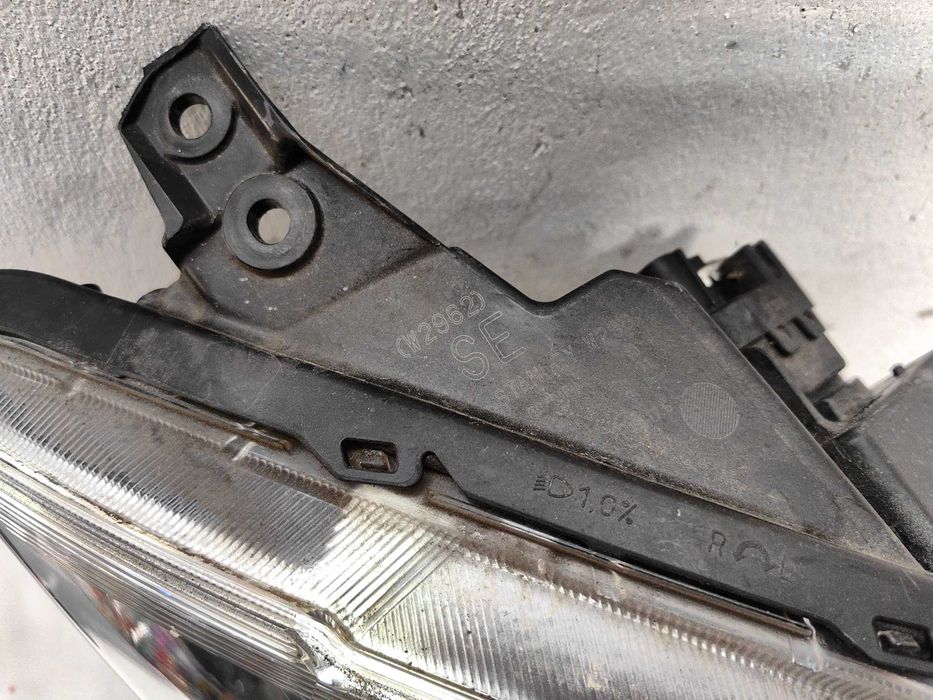 Оригинален фар Сузуки Суифт  Suzuki Swift