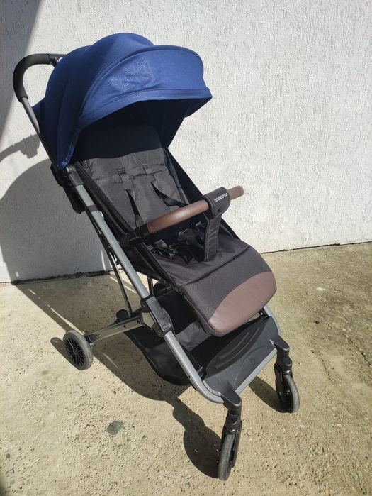 Cărucior bebe pliabil