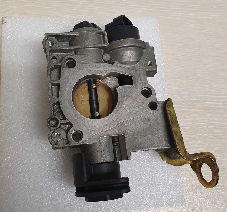 Оригинална дроселна клапа за FIAT Punto МК2