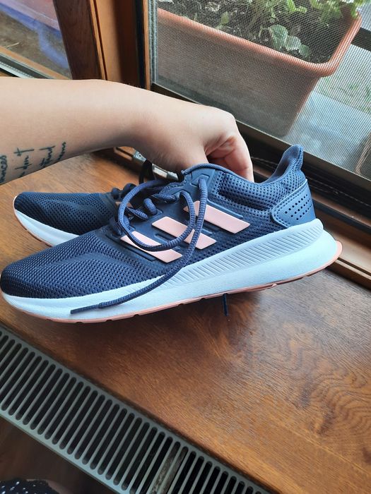 Vand adidasi dama adidas