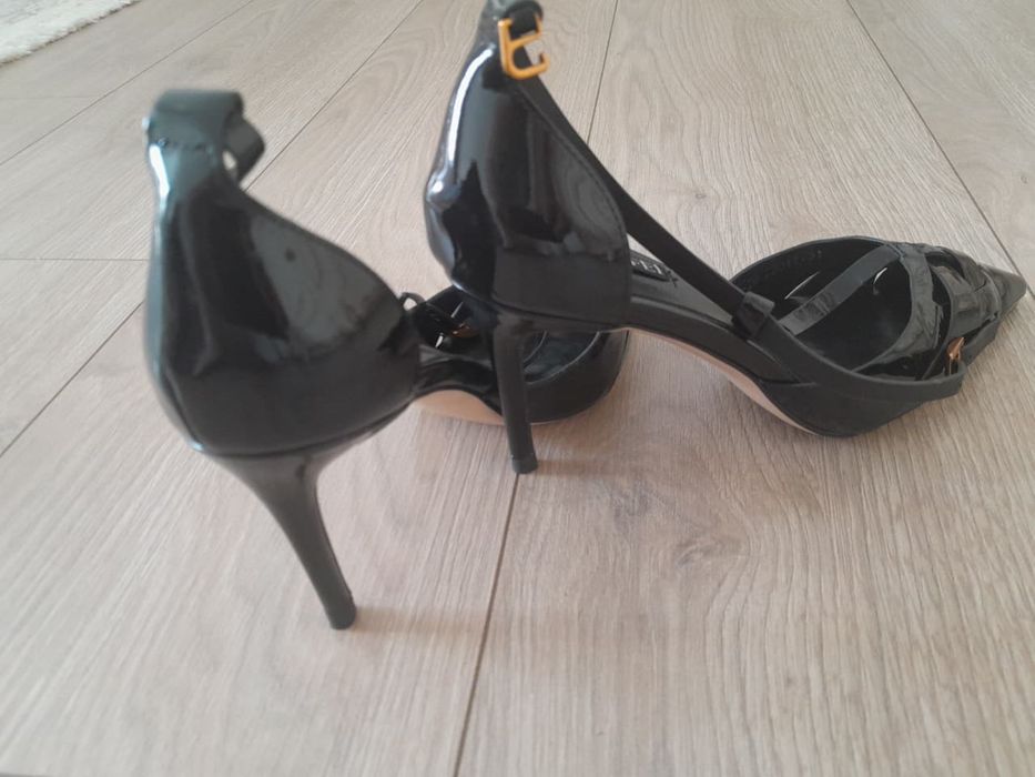 каблук все по 5000тг