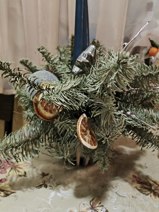 Новогодняя экибана из засушенной ёлки