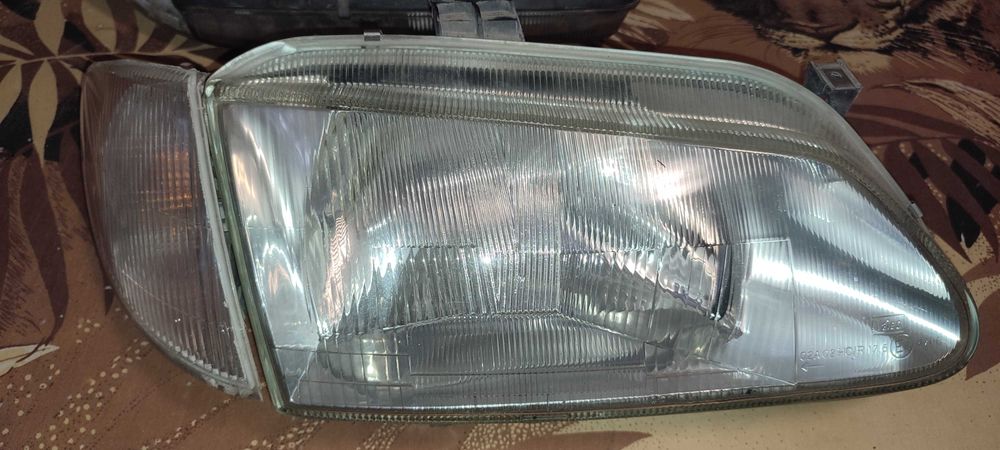 Рено меган сценик 1.6i части - фарове, дросел, радиатор и др.