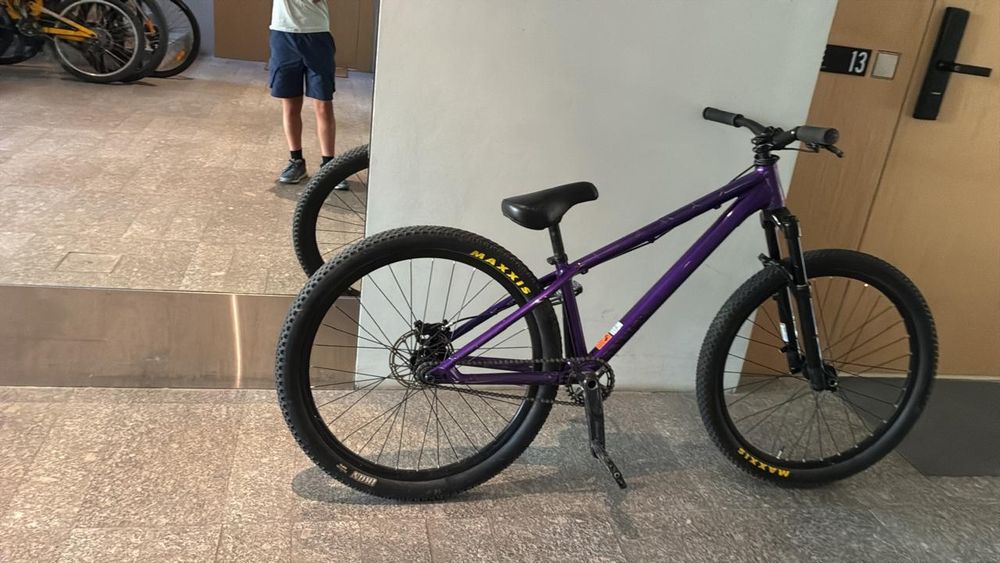 Canyon Stitched 360  dirtbike