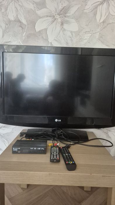 Продам телевизор LG б/у