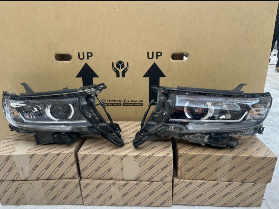 Фары Toyota prado 150 оригинал