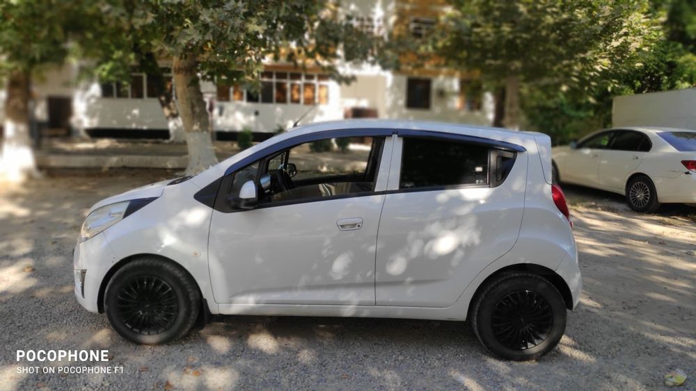 Avftomat karobka Spark sotiladi