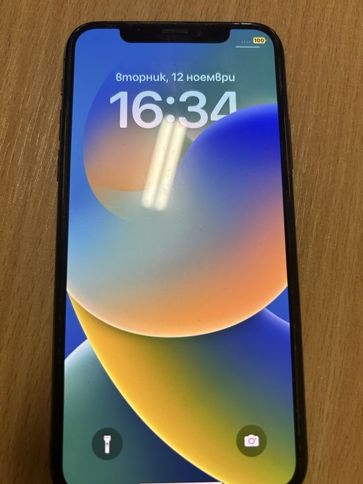 Продава се Iphone X - може и за части