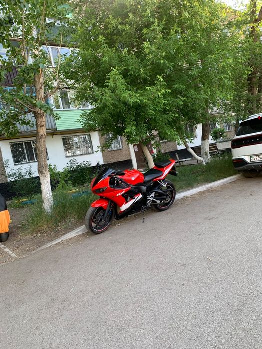 Продам ямаху r6 2004 год