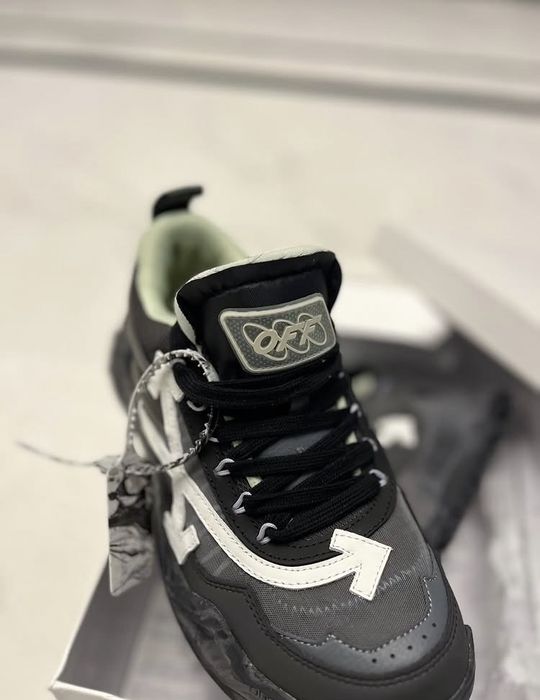 adidasi Off White Odsy 1000