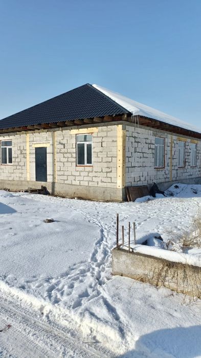 Продом недостроеный дом