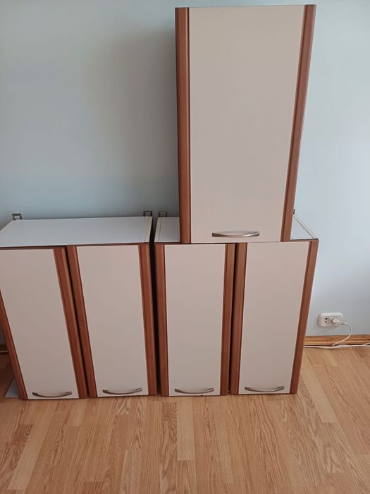 Кухонные подвесные шкафы