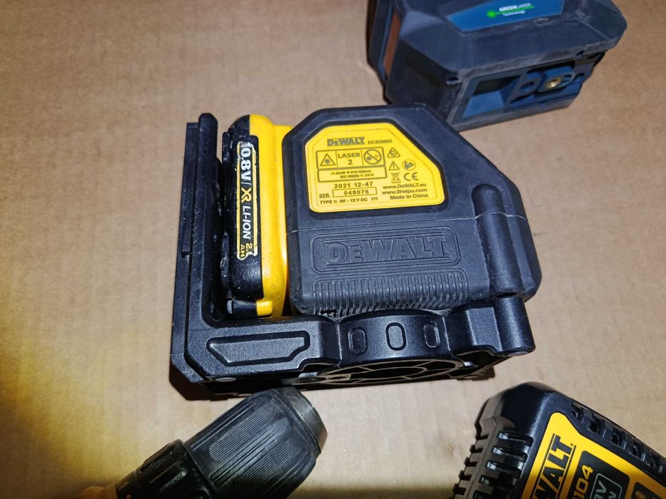 NIVELA Laser VERDE Boloboc DeWalt DCE088G + Filetanta 12V 10.8V sursa
