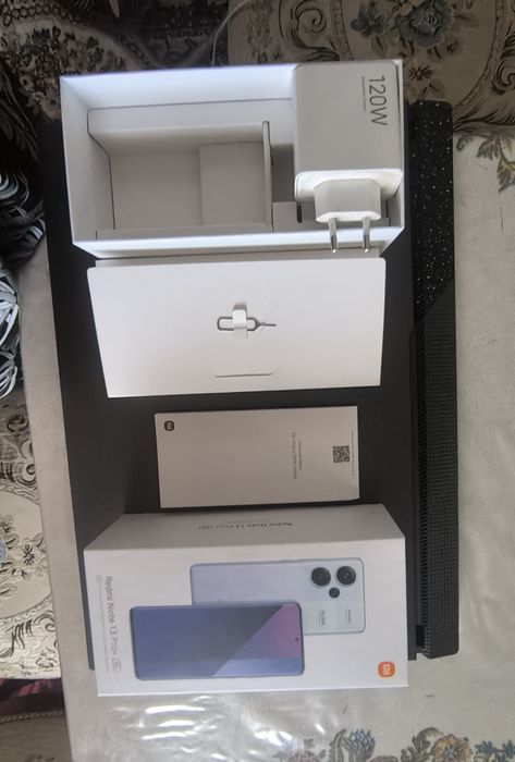 Redmi nout 13 pro +5 G. 12/512.каробка документ бор.