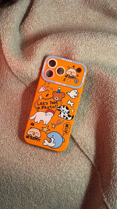 Чехол «Let’s Take a Photo» на iPhone 17 Pro Max.