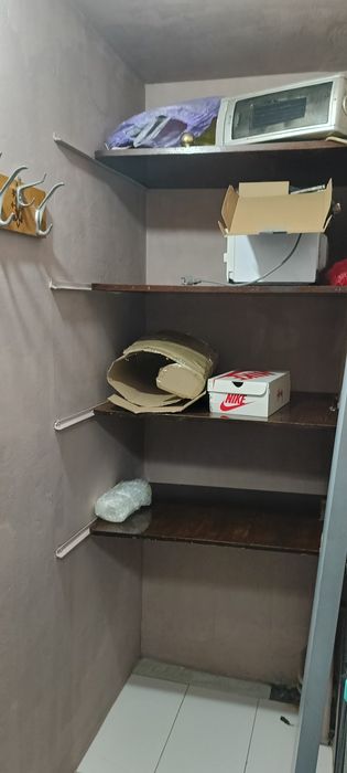 Продам 1.5 в хорошем состоянии.